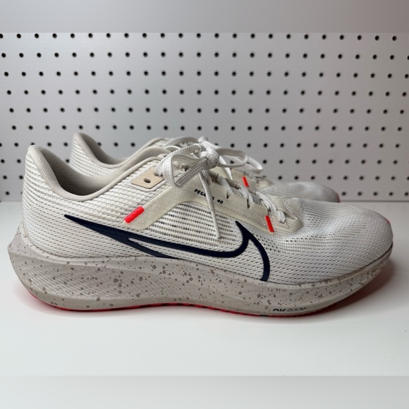 Nike Air Zoom Pegasus 40 White Obsidian Men's Size 12 Activewear Workout Running - Picture 3 of 15
